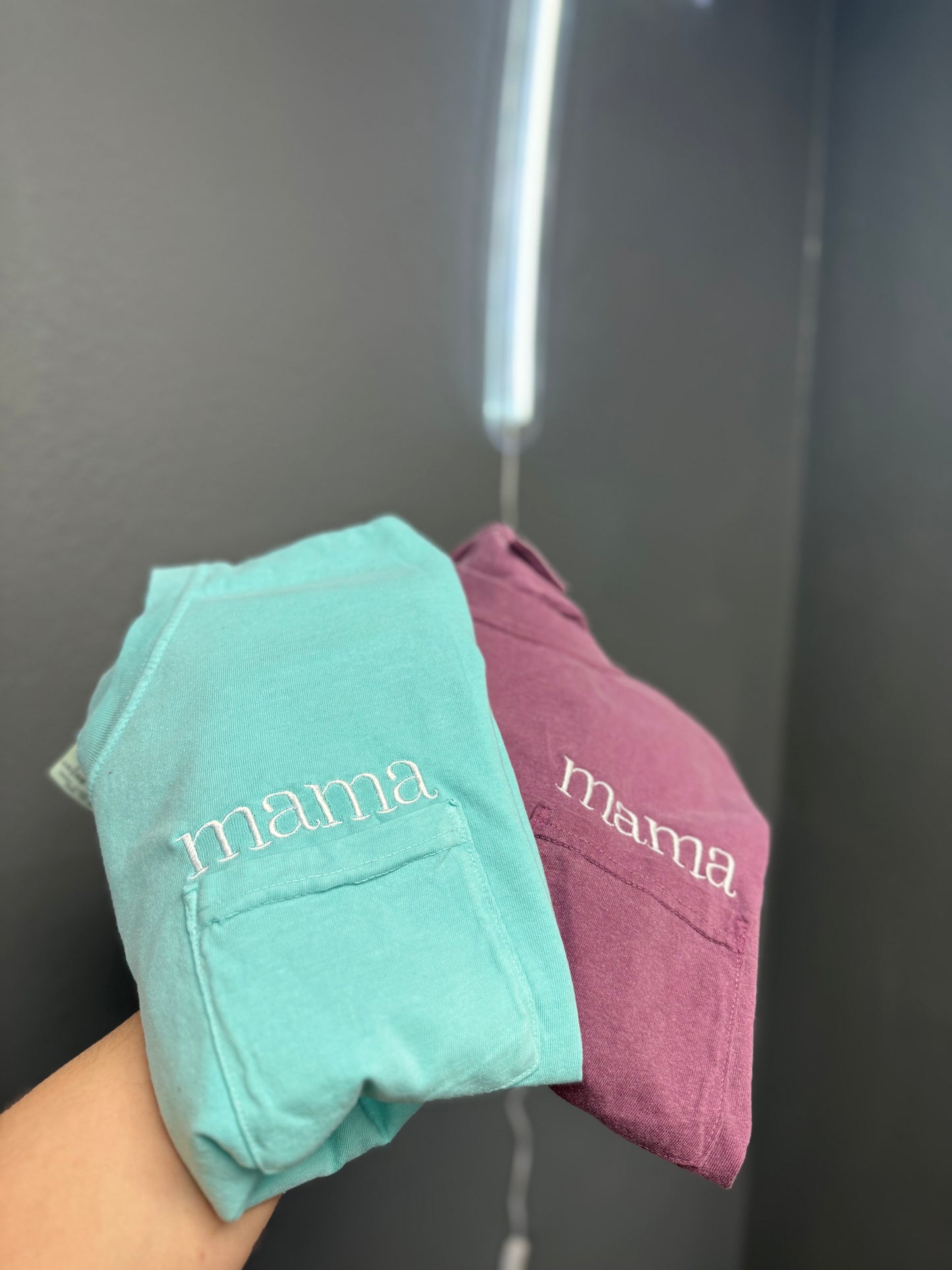Comfort Colors Pocket mama tee